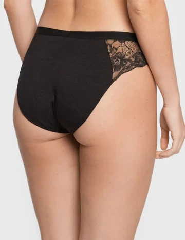Chilot Triumph, negru
