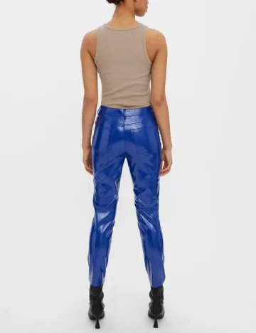 Pantaloni Vero Moda, albastru