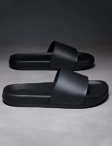 Slapi SHEIN, negru