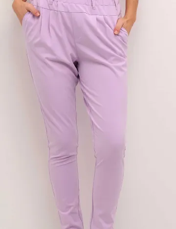 Pantaloni Kaffe, lila