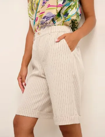 Pantaloni scurti Cream, crem