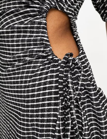 Rochie lunga ASOS, alb/negru