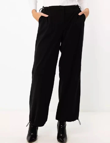 Pantaloni ASOS, negru Negru
