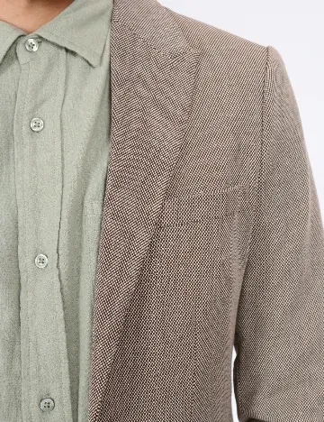 Sacou ASOS, maro