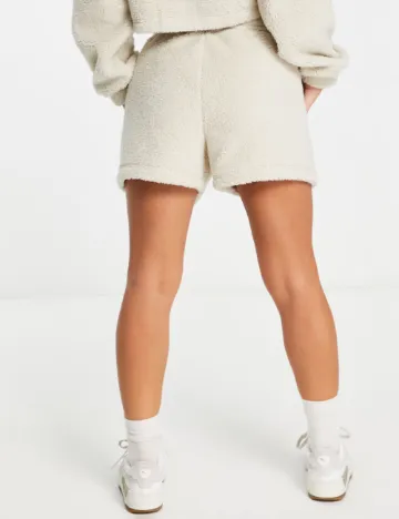 Pantaloni scurti Puma, bej Crem