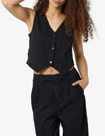 Vesta Noisy May, negru Negru