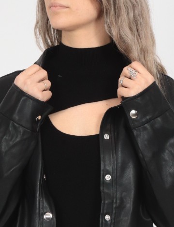Jacheta Only, negru