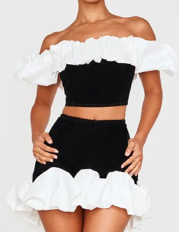 Fusta PRETTYLITTLETHING, negru