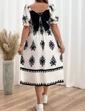 Rochie medie SHEIN CURVE, ecru
