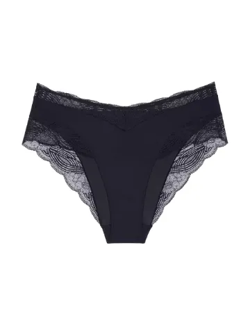 Chilot Triumph, negru
