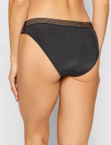 Chilot Triumph, negru Negru