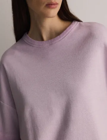 Tricou Reserved, mov
