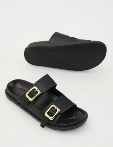 Slapi Reserved, negru Negru
