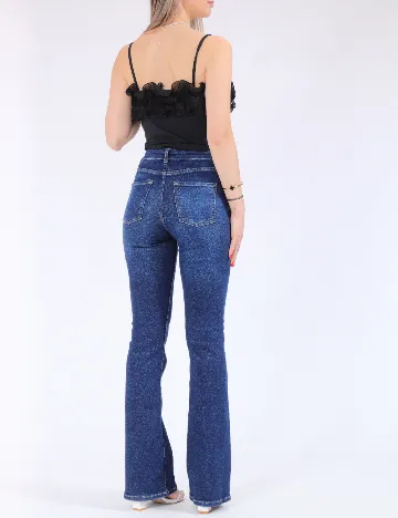 Body Only, negru