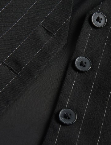 Vesta Reserved, negru