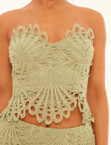 Top PRETTYLITTLETHING, verde Verde