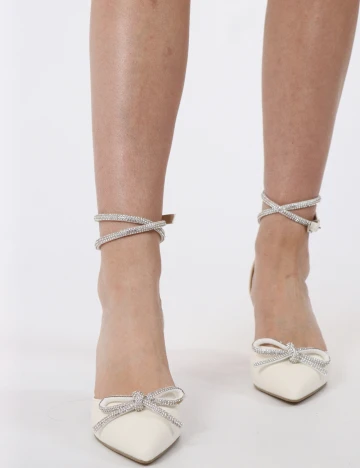 Pantofi SHEIN, alb