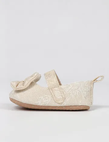 Pantofi Shein Kids, crem