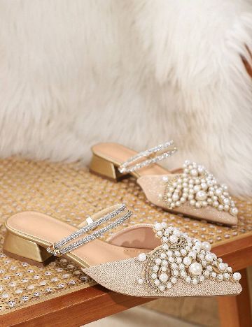 Pantofi SHEIN, crem
