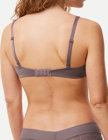 Sutien Triumph, mov