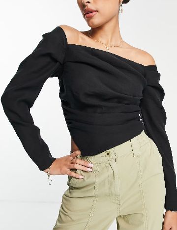 Top Top Shop, negru