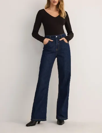 Body Reserved, negru