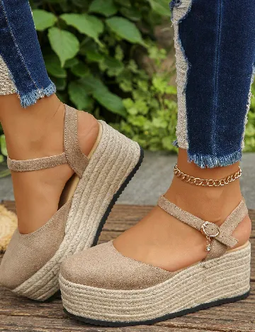 Sandale SHEIN, bej