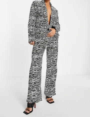 Pantaloni Kaiia, alb/negru Negru