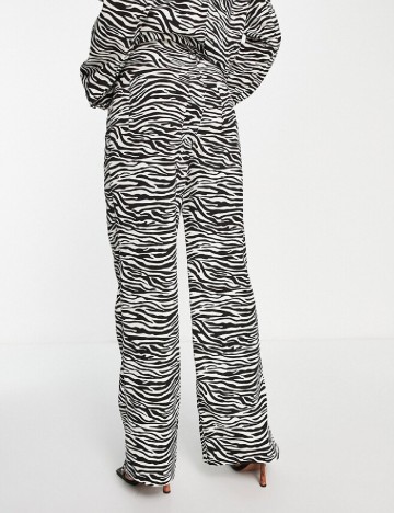 Pantaloni Kaiia, alb/negru