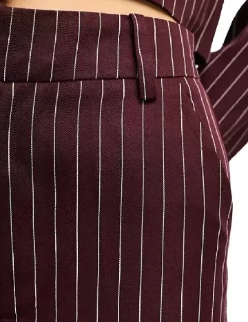 Pantaloni Heartbreak, visiniu