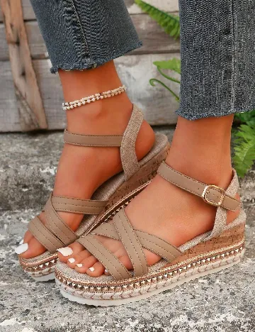 Sandale SHEIN, maro Maro