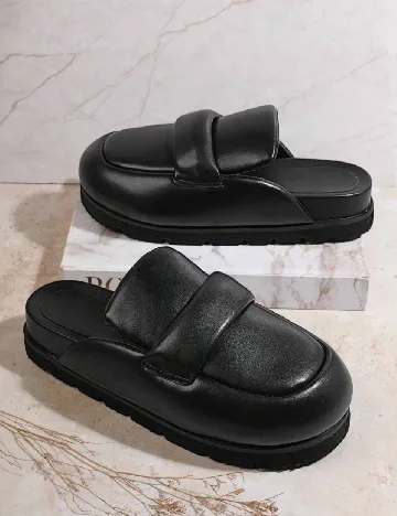 Saboti SHEIN, negru
