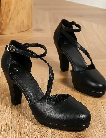 Pantofi SHEIN, negru