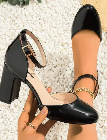 Pantofi SHEIN, negru