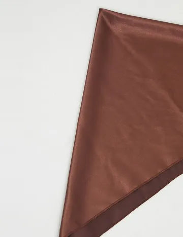 Bandana PRETTYLITTLETHING, maro