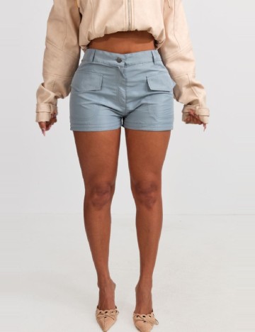 Pantaloni scurti PRETTYLITTLETHING, albastru