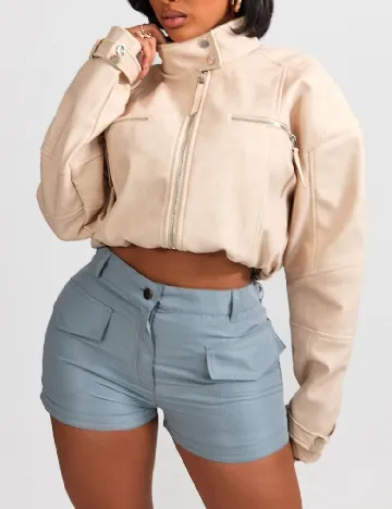 Pantaloni scurti PRETTYLITTLETHING, albastru