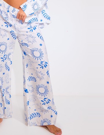 Pantaloni PRETTYLITTLETHING, alb