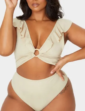 Costum de baie PRETTYLITTLETHING Plus Size, crem