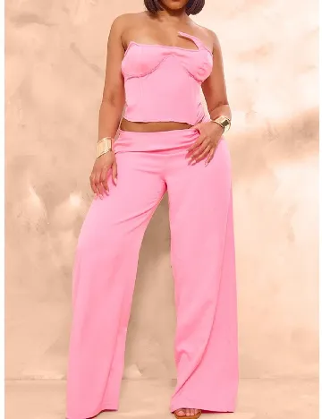 Pantaloni PRETTYLITTLETHING, roz