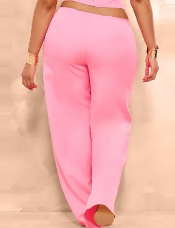 Pantaloni PRETTYLITTLETHING, roz