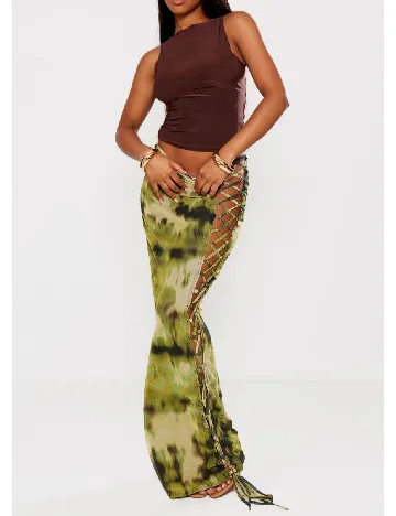 Fusta PRETTYLITTLETHING, verde