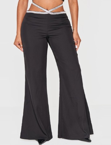 Pantaloni PRETTYLITTLETHING, negru