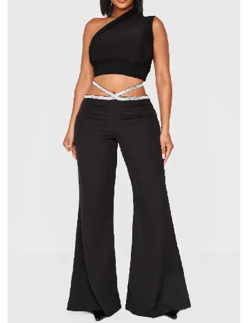 Pantaloni PRETTYLITTLETHING, negru