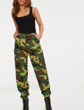 Body PRETTYLITTLETHING, negru