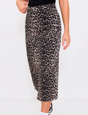 Fusta PRETTYLITTLETHING, animal print