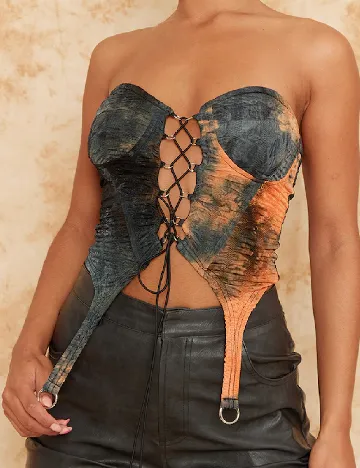 Top PRETTYLITTLETHING, mix culori