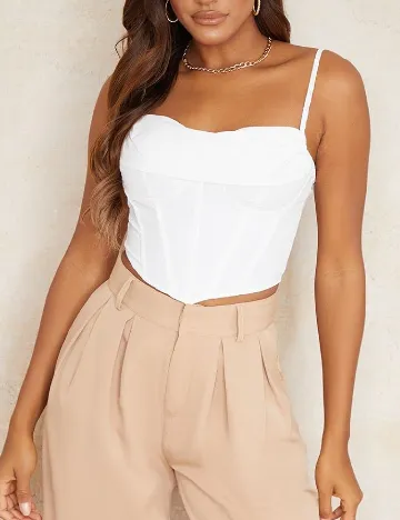 Top PRETTYLITTLETHING, alb