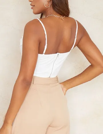 Top PRETTYLITTLETHING, alb