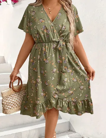 Rochie medie SHEIN CURVE, floral print Verde